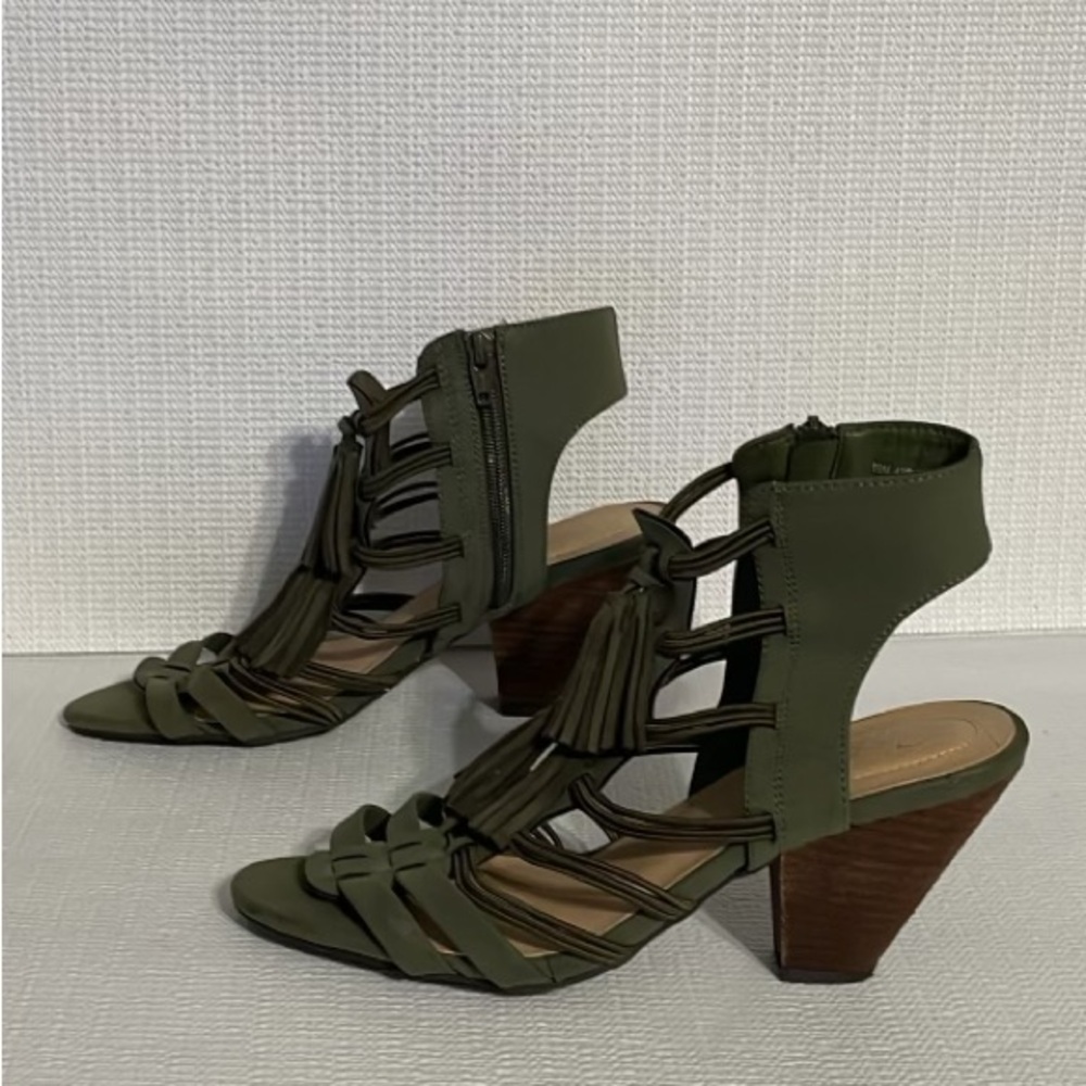 C confort 1946 chunky heels sandals ,size 10 - Picture 3 of 11